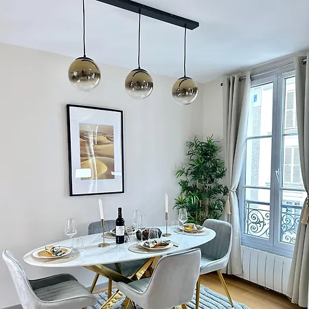 1561 - Family In Olympic Games 2024 Apartment *